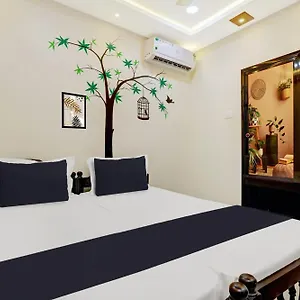 https://pulari-backwater-rooms.kerala-hotels.net